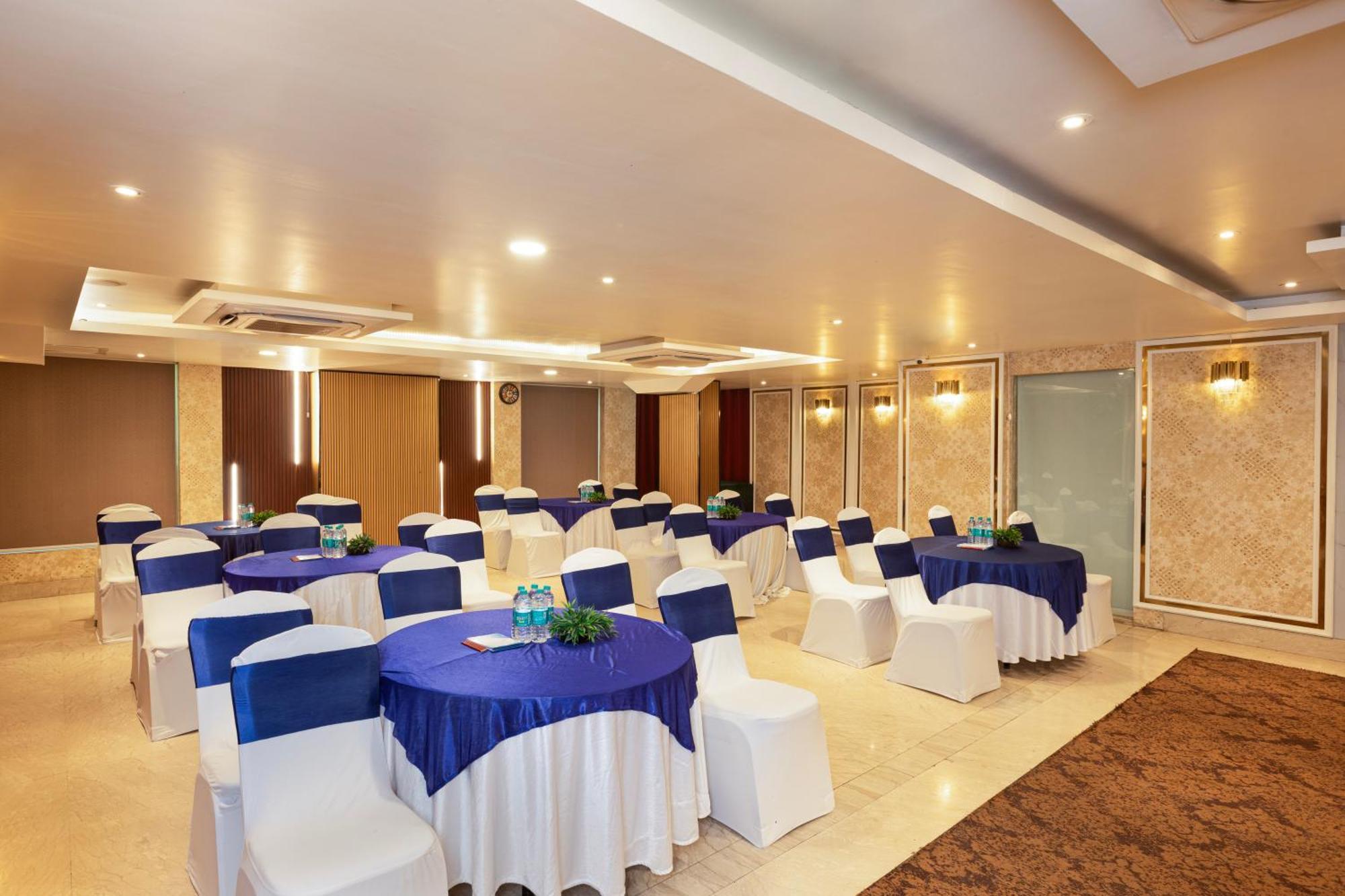 The Orion Plaza - Nehru Place New Delhi Exterior photo