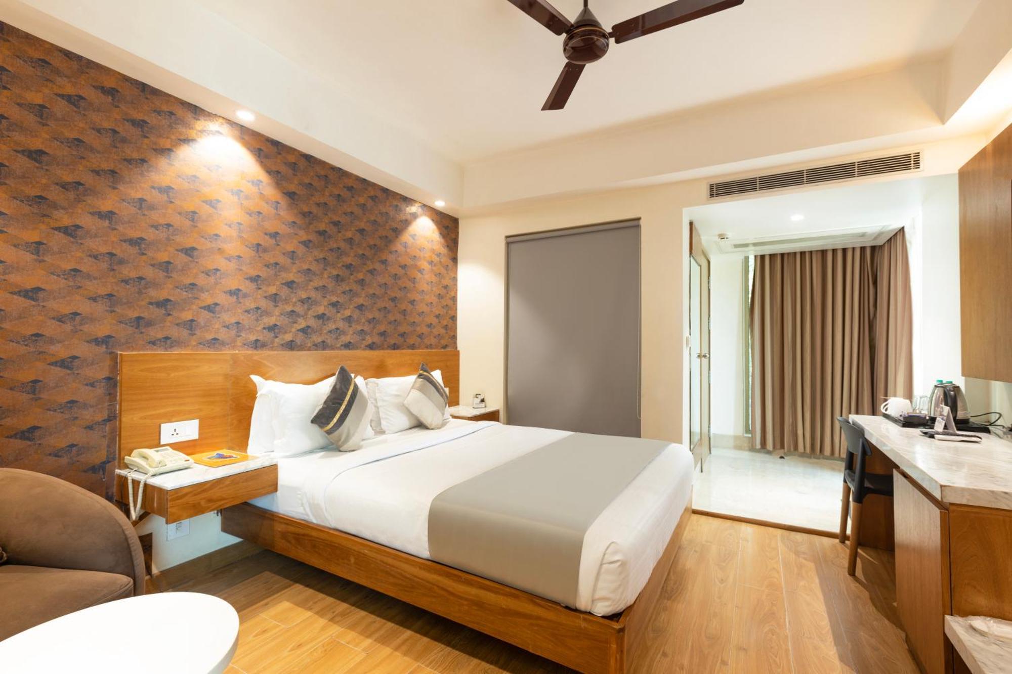 The Orion Plaza - Nehru Place New Delhi Exterior photo